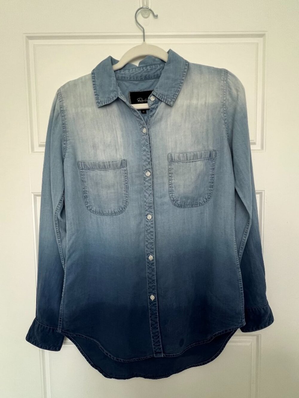 Rails Denim Button Down Shirt Tencel Blue Ombre Wash Womens Size XS Carter Shirt